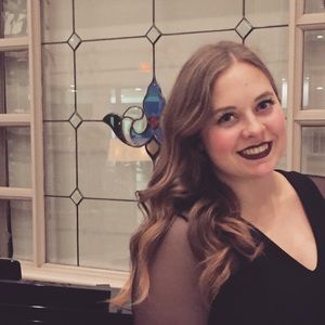 Meet your Posher, Lyndzee